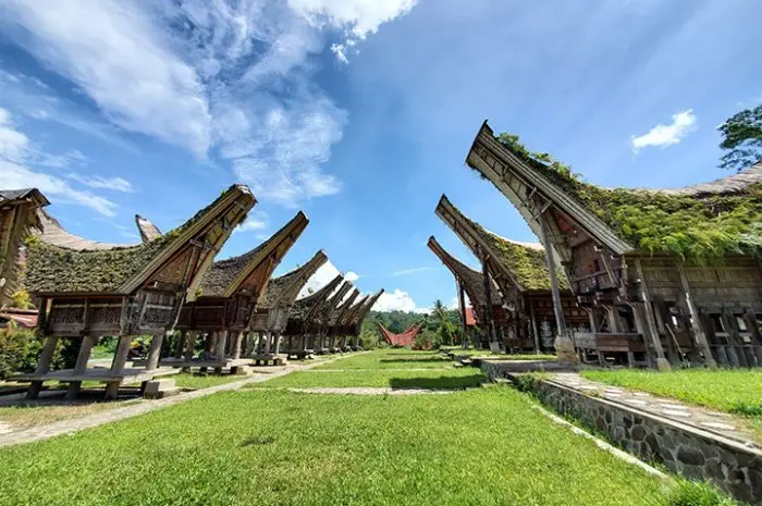 10 Destinasi Wisata di Toraja, Dari lembah Hingga Situs Bersejarah yang Unik